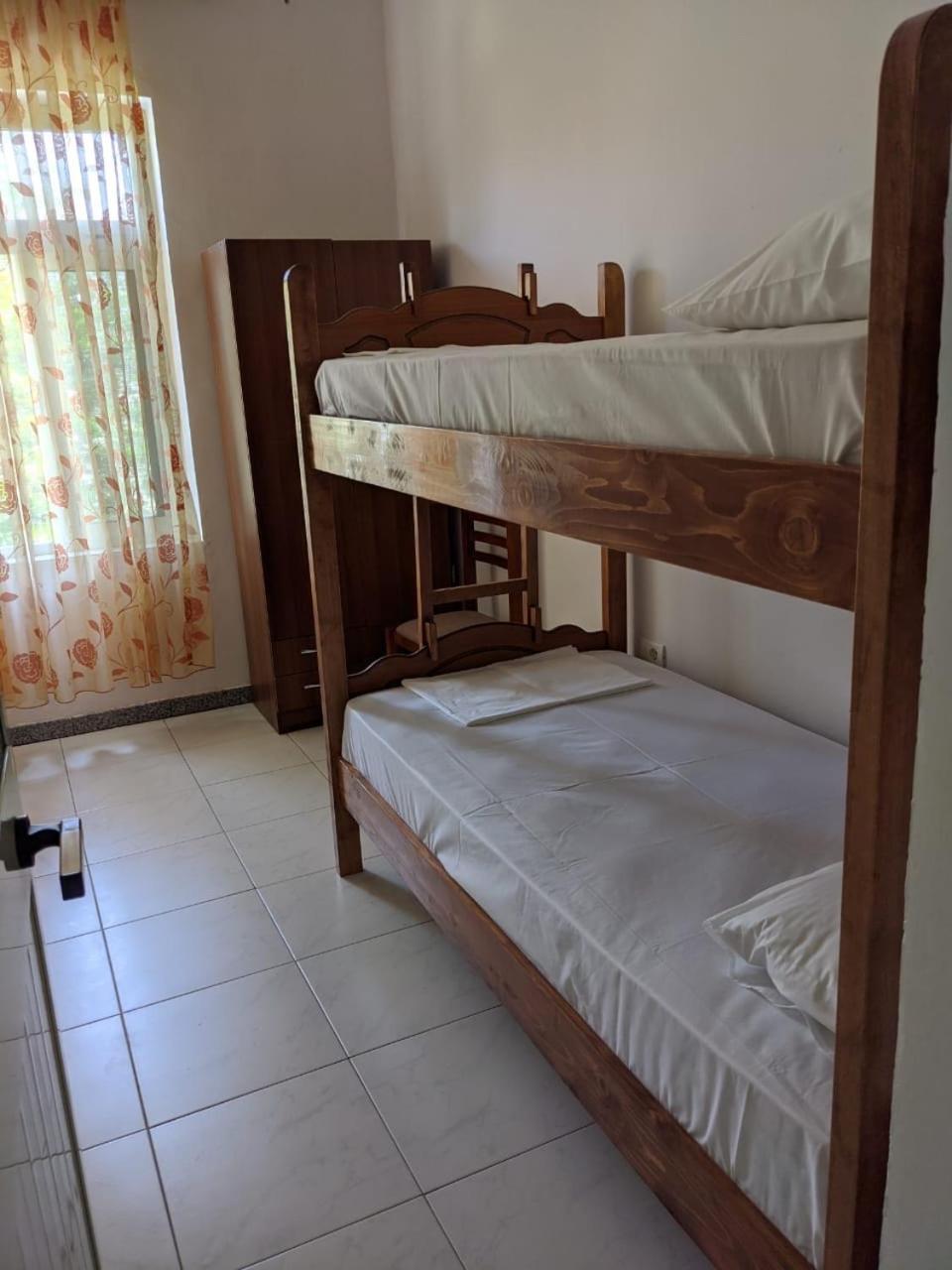 Vollga Promenade Lovely 2 Bedroom Apartment Дуррес Экстерьер фото